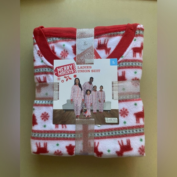 merry moments Other - Nwt union suit size large holiday design